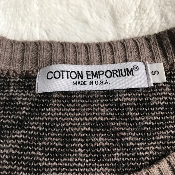 Cropped Sweater - Picture 2 of 2